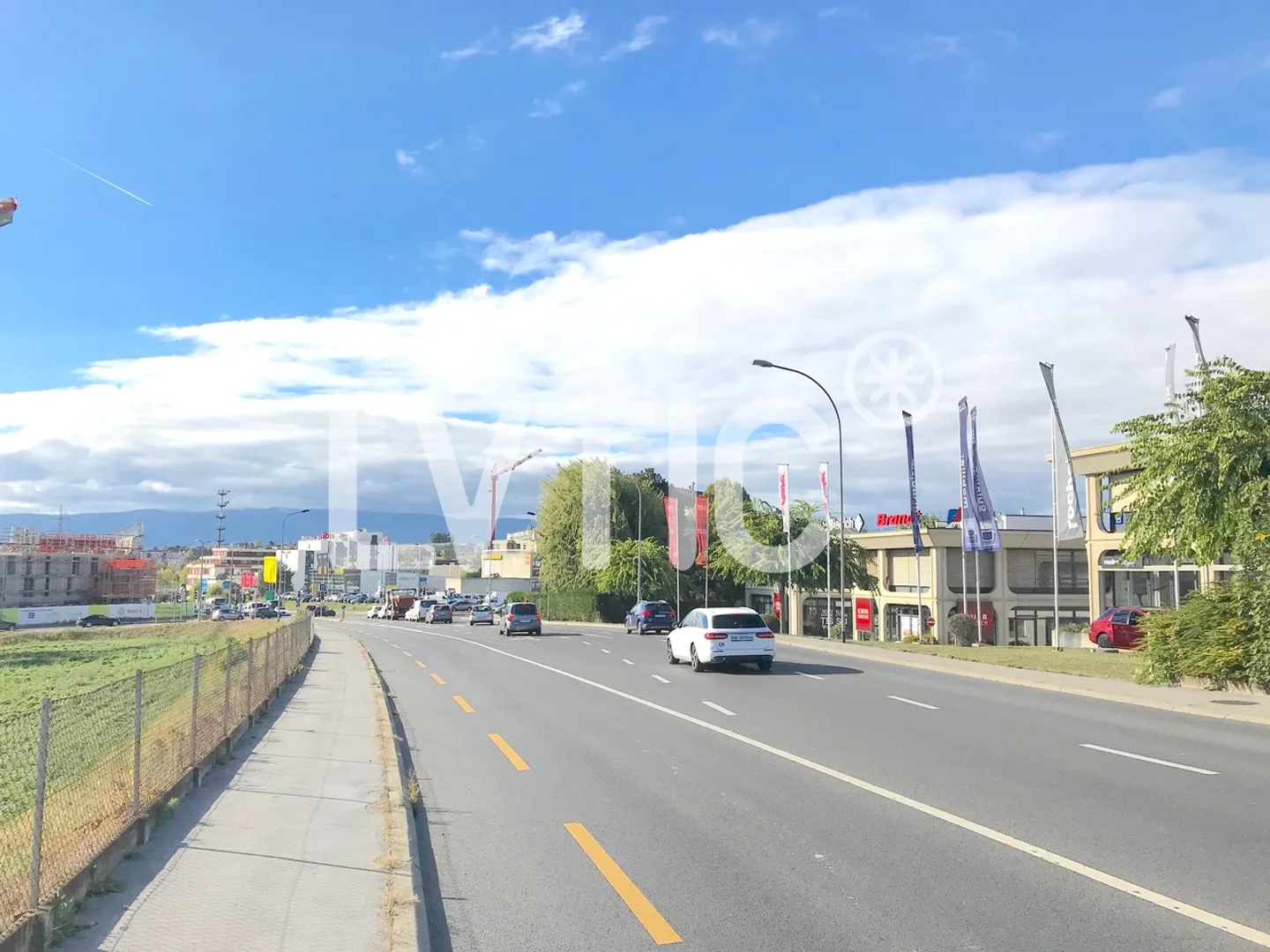 Showroom, Salles, Bureaux de 640 m2 à louer à Crissier - Photo 2 sur 9