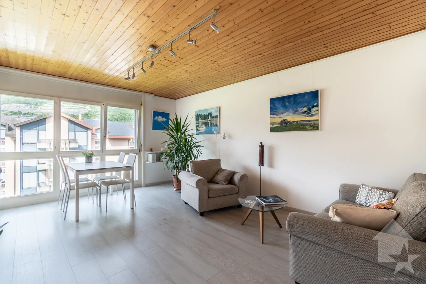 Monthey, renovated 4.5 rooms near schools - Photo 6 of 15