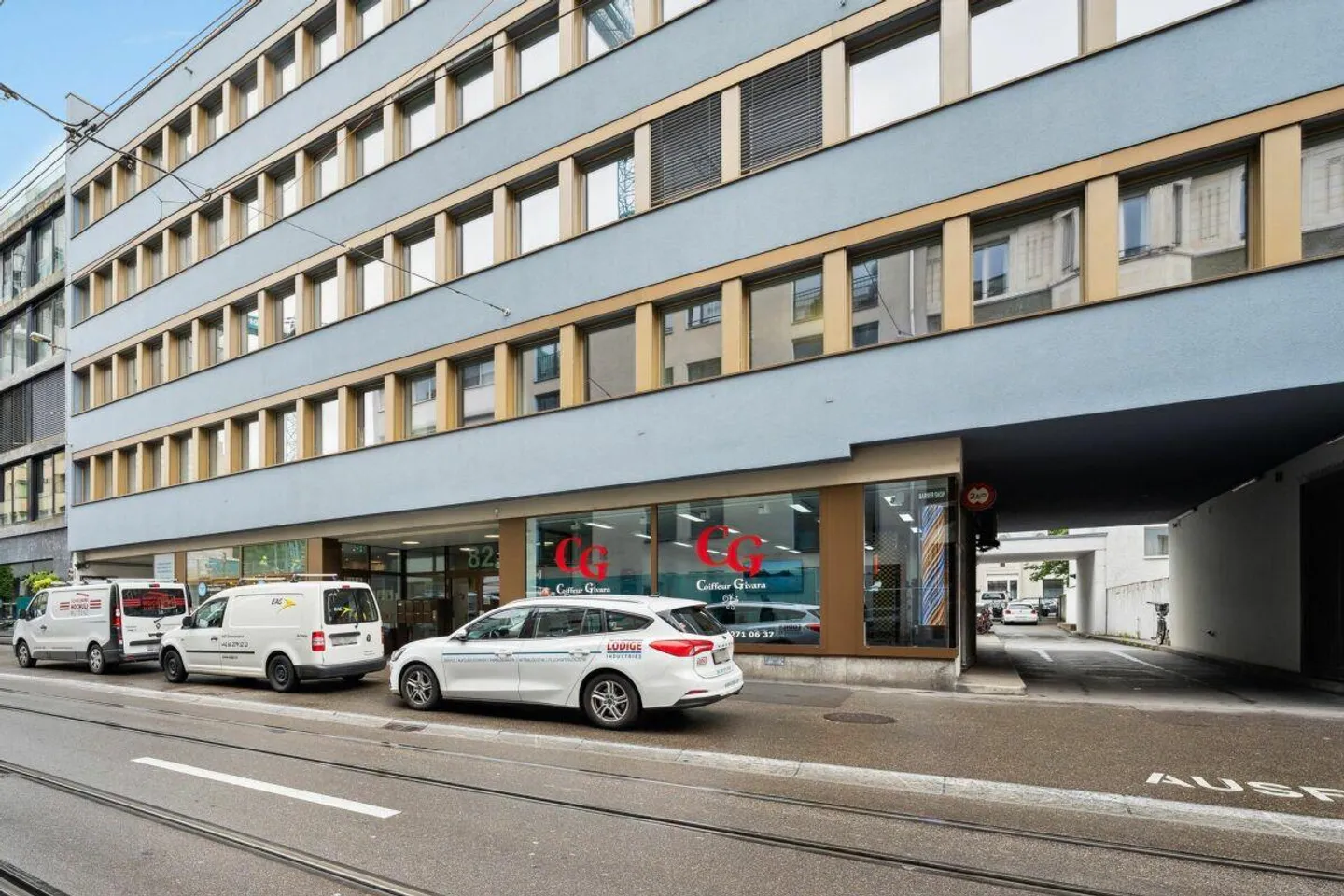 Uffici moderni sviluppati vicino alla stazione - Foto 1 di 9