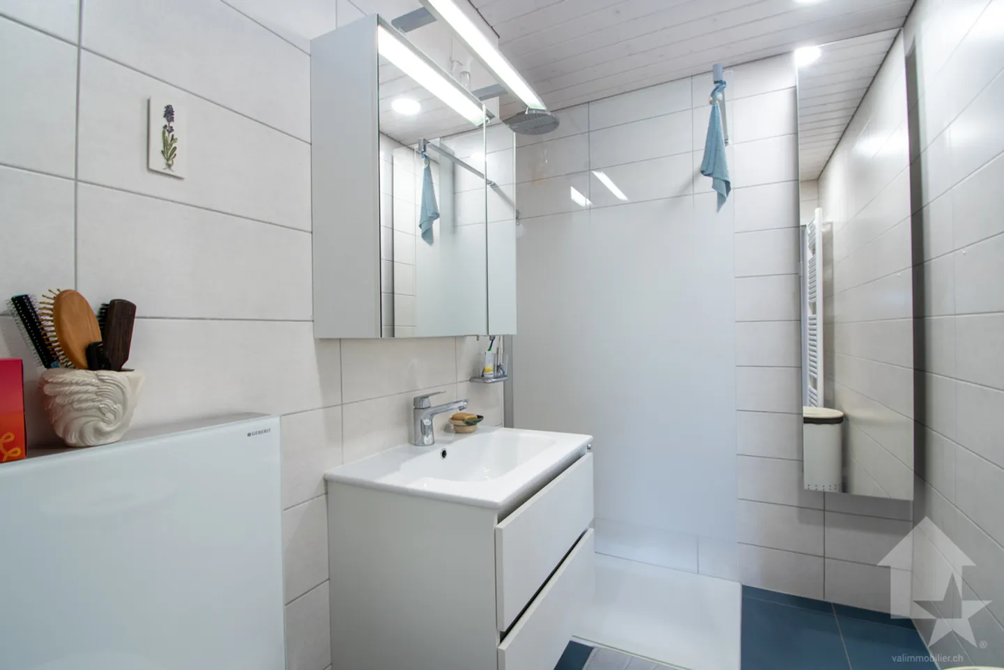 Monthey, renovated 4.5 rooms near schools - Photo 9 of 15