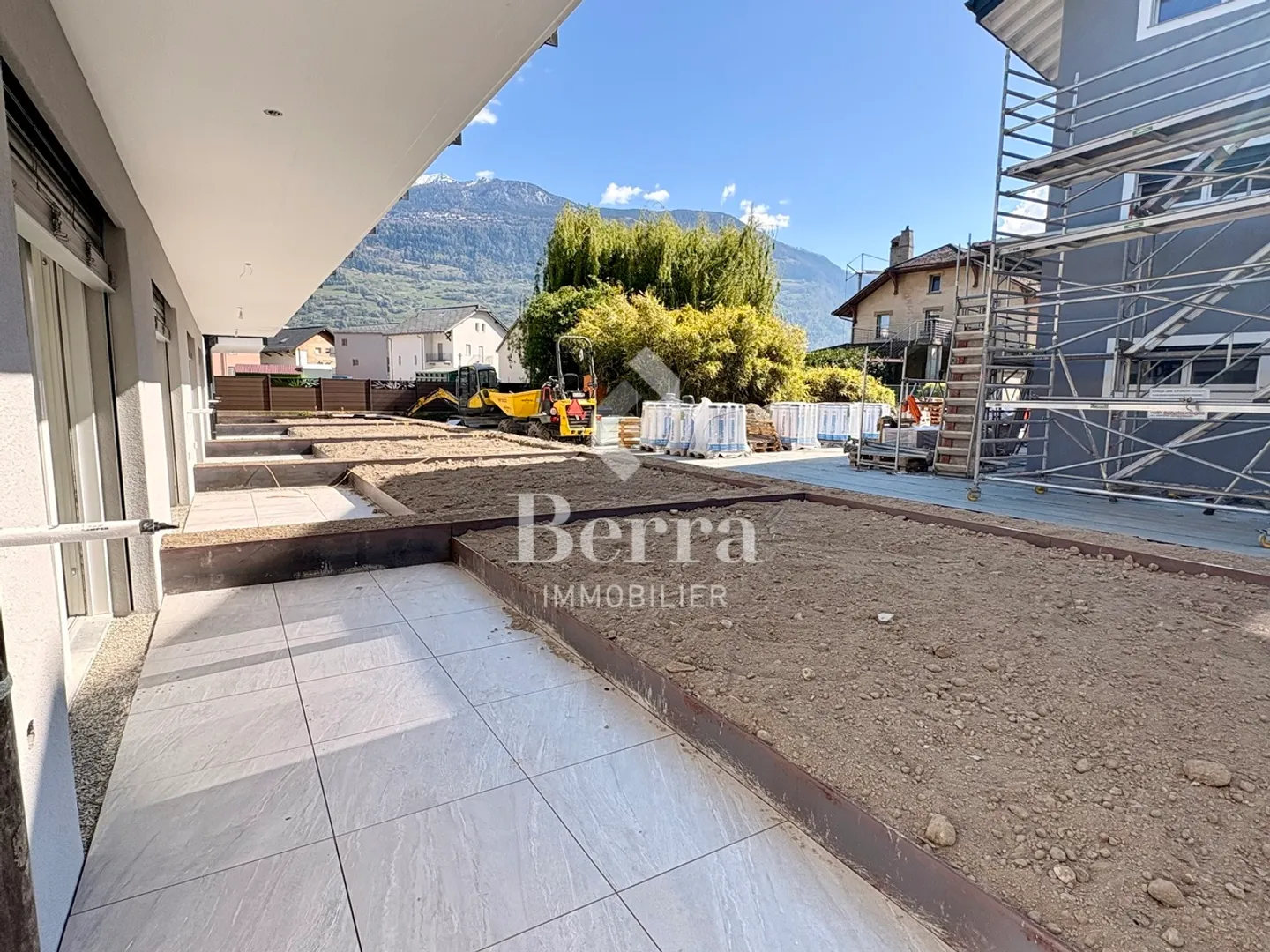 NEW!!! 2.5 room apartment! - Photo 1 of 13