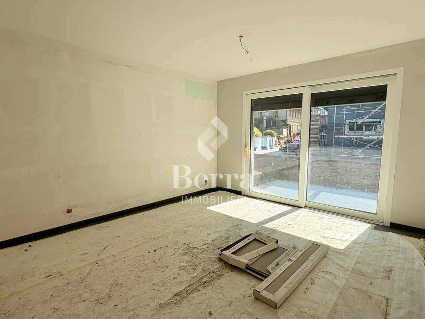 NEW!!! 2.5 room apartment! - Photo 4 of 13