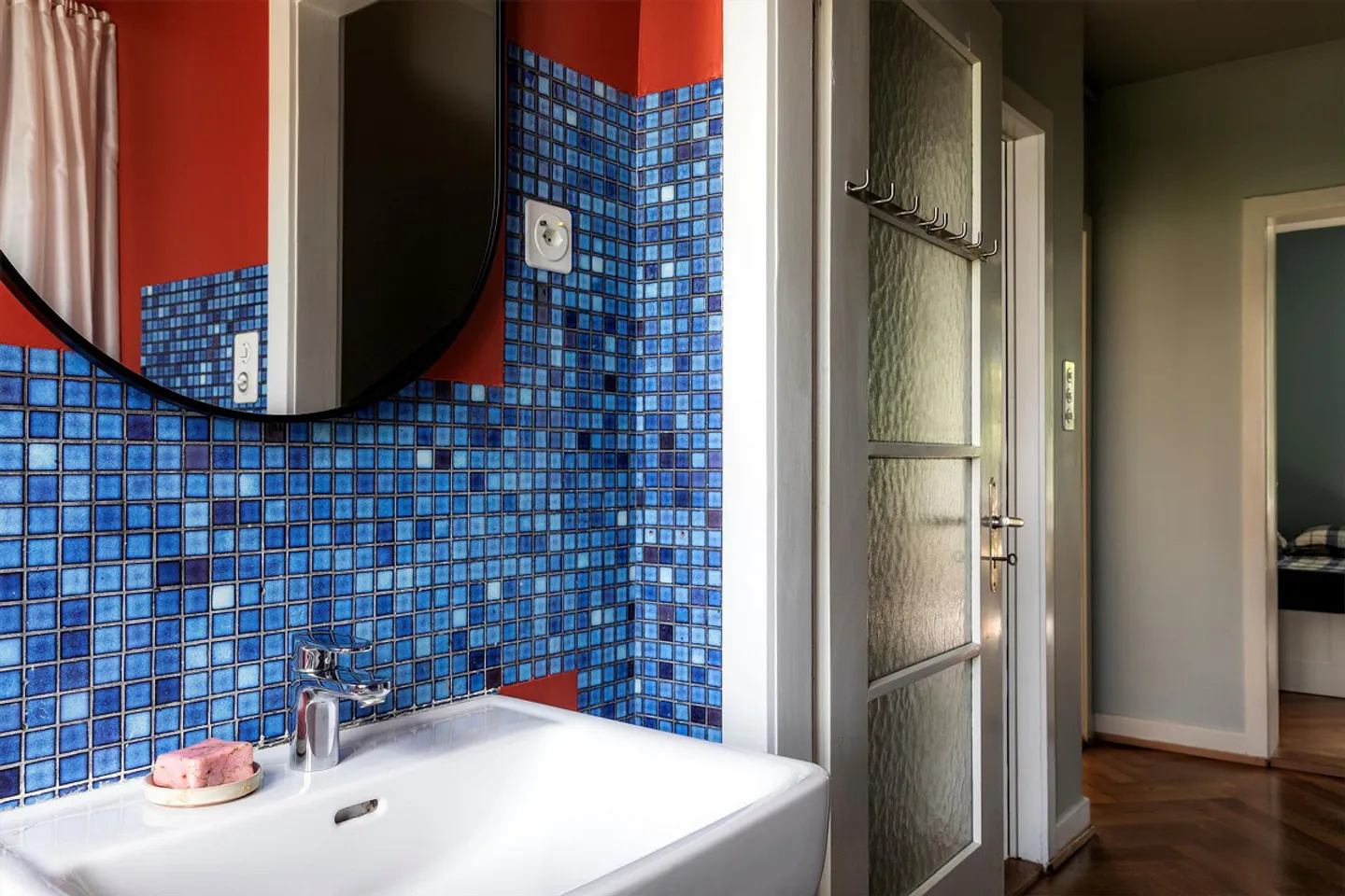 Maison individuelle bien entretenue avec jardin dans le quartier Neubad de Bâle - Photo 12 sur 18