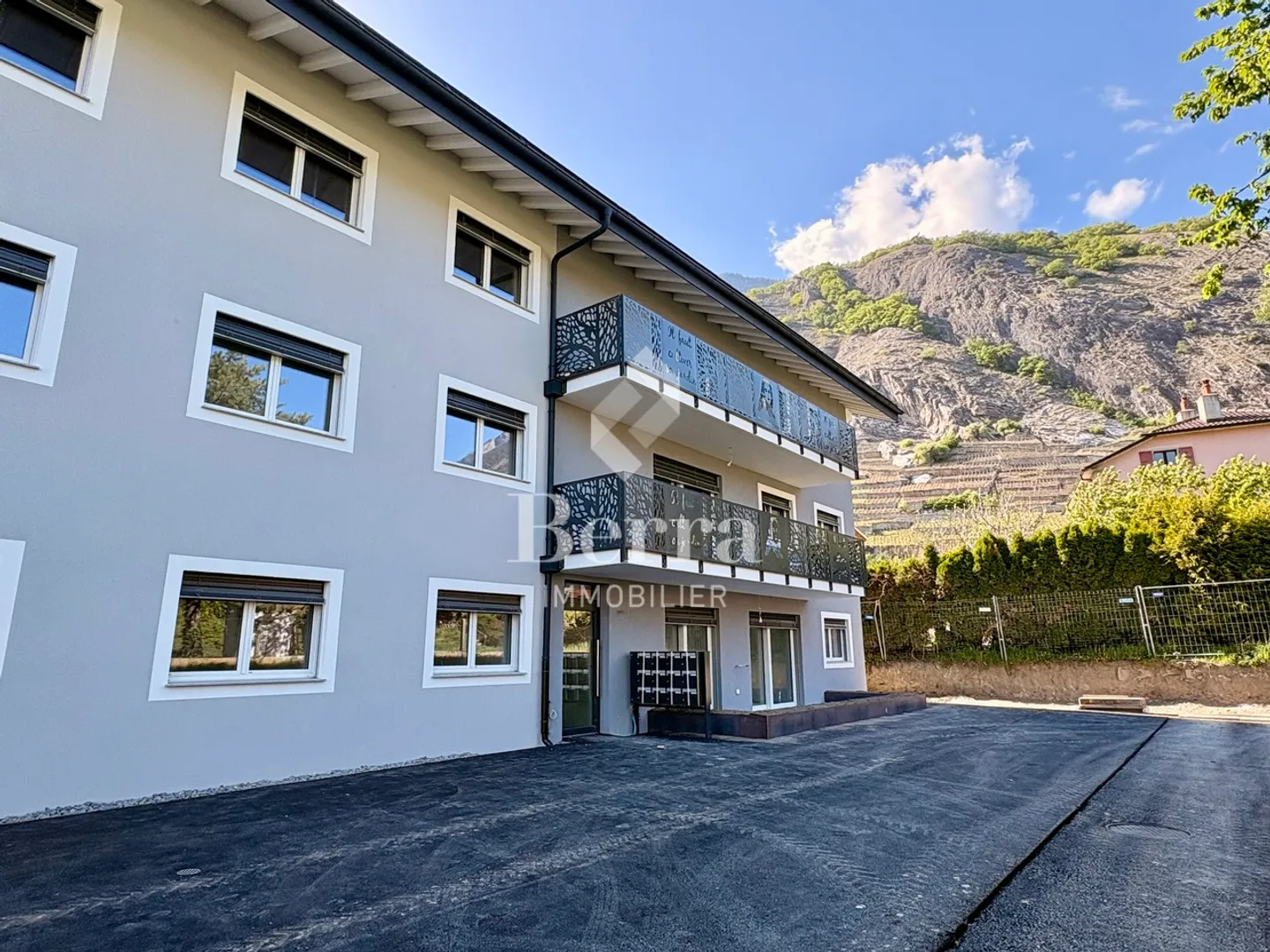 NEW!!! 2.5 room apartment! - Photo 9 of 13