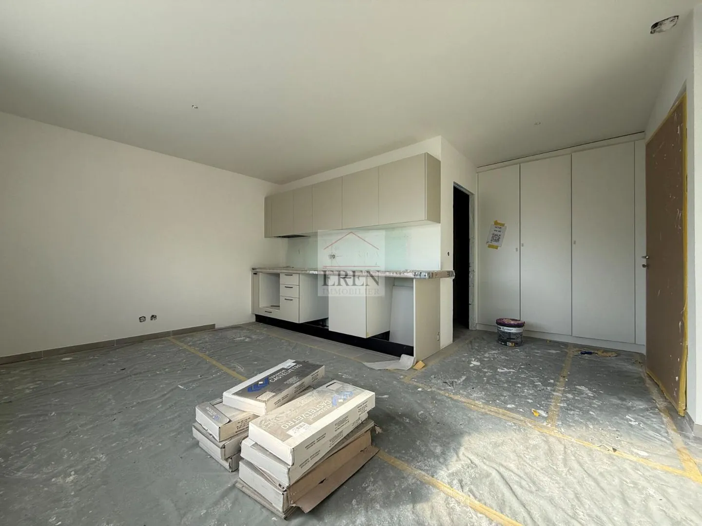 Nuovo studio di 32m2 al 1° piano con loggia di 5m2 - Foto 4 di 13