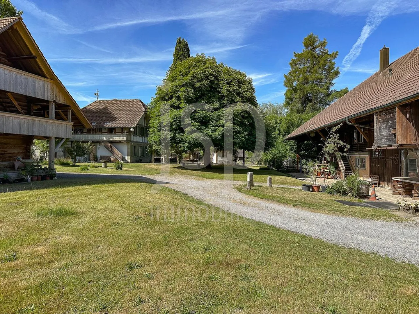 Le Brunnenhof historique à Grafenried (propriété de 5'431m2) - Photo 1 sur 30