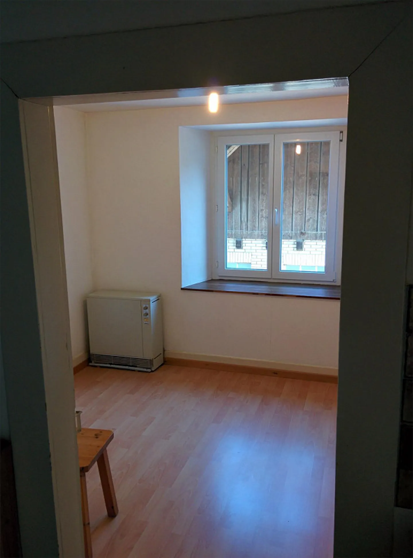 Günstige Wohnung im Bauernhaus mit grossem Naturgarten - Foto 8 di 23