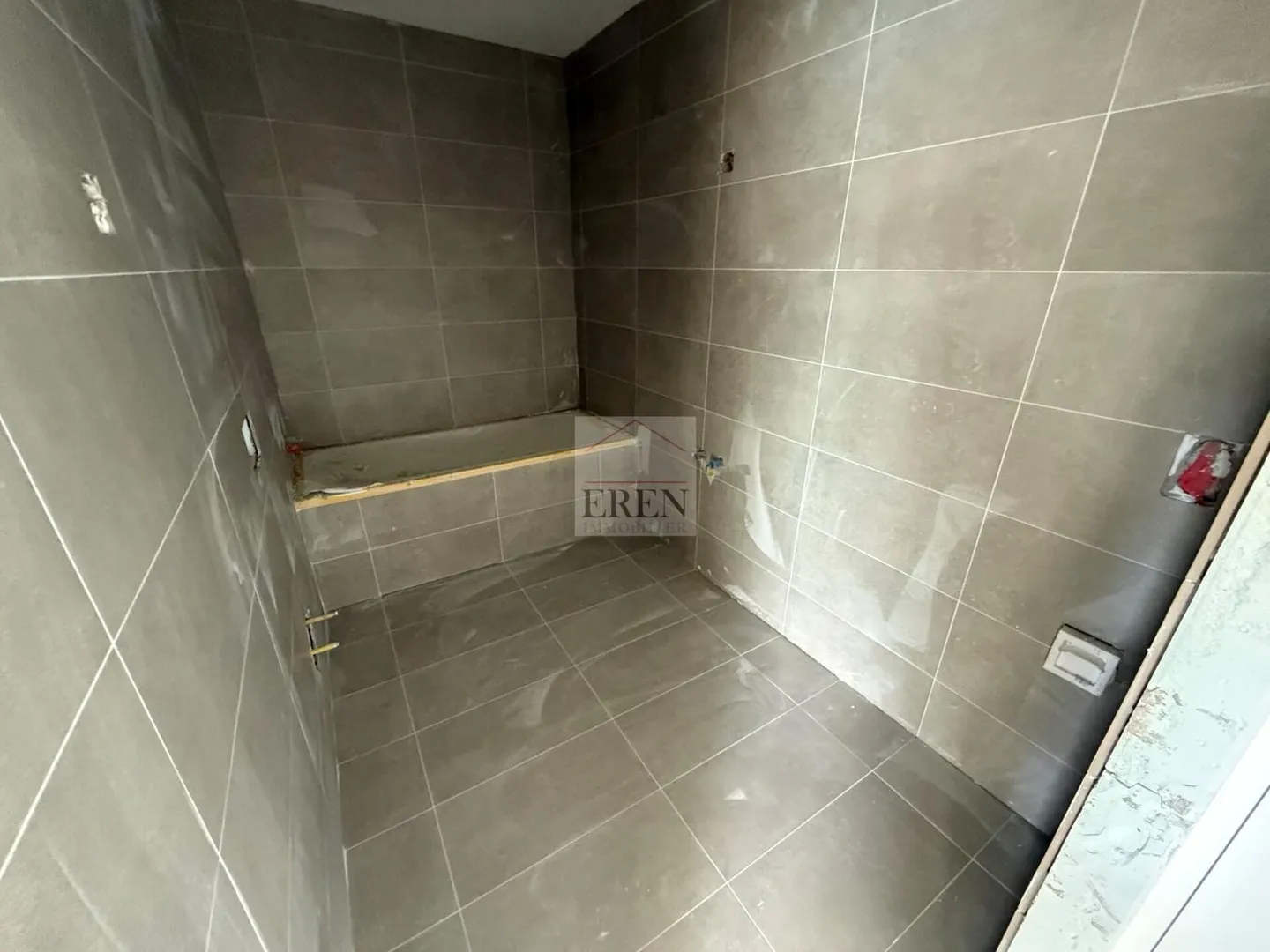 Nuovo studio di 32m2 al 1° piano con loggia di 5m2 - Foto 5 di 13