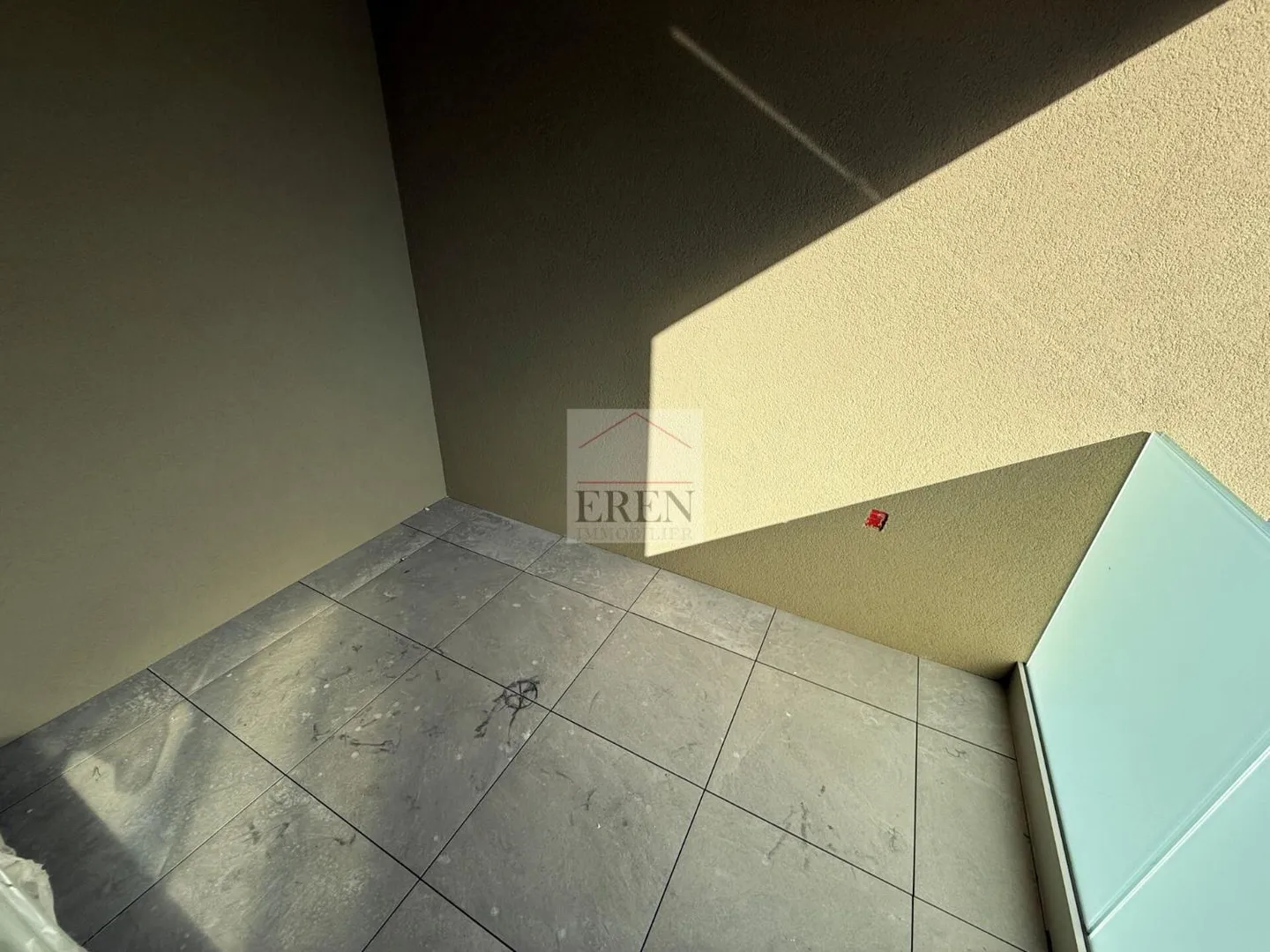 Nuovo studio di 32m2 al 1° piano con loggia di 5m2 - Foto 6 di 13