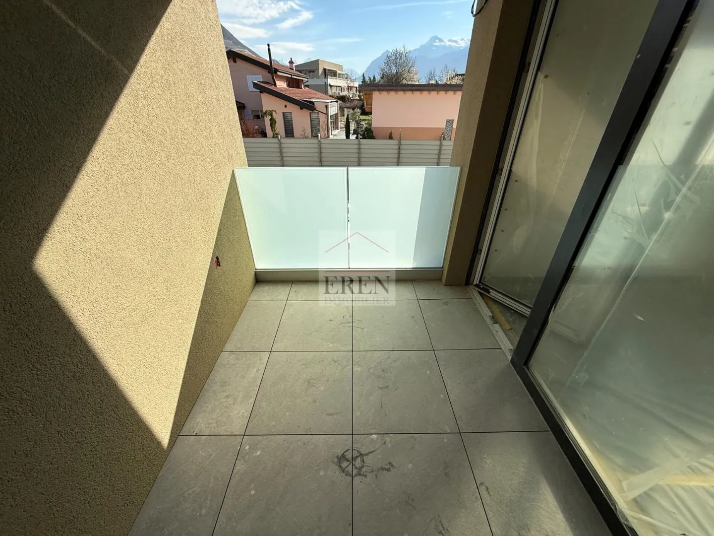 Nuovo studio di 32m2 al 1° piano con loggia di 5m2 - Foto 7 di 13