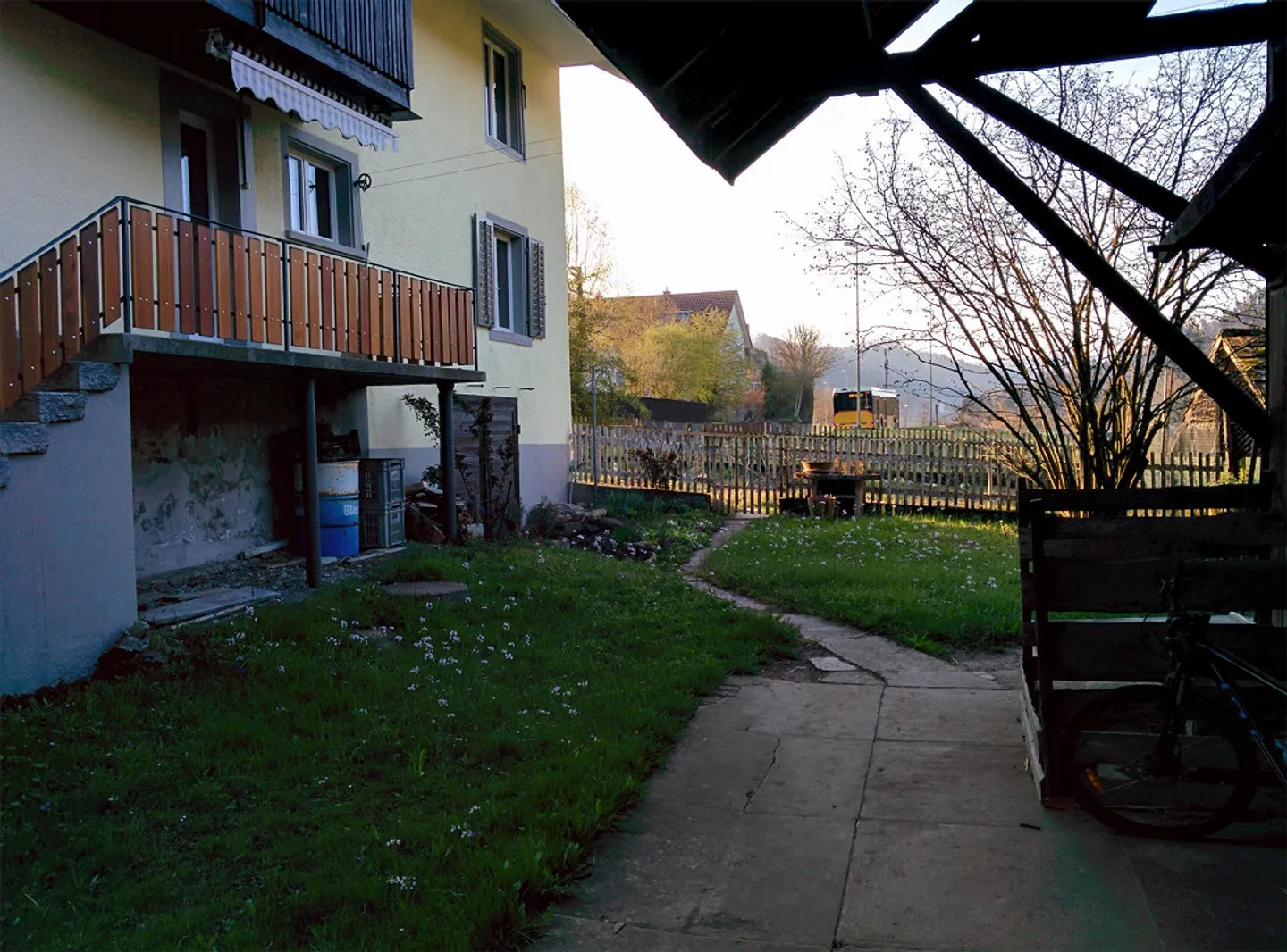 Günstige Wohnung im Bauernhaus mit grossem Naturgarten - Foto 15 di 23