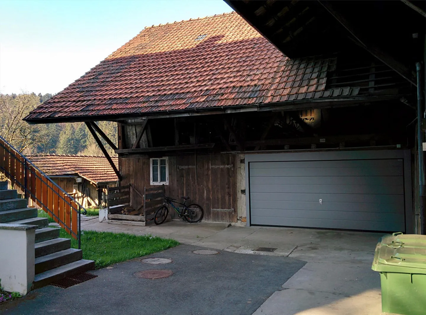 Günstige Wohnung im Bauernhaus mit grossem Naturgarten - Foto 17 di 23