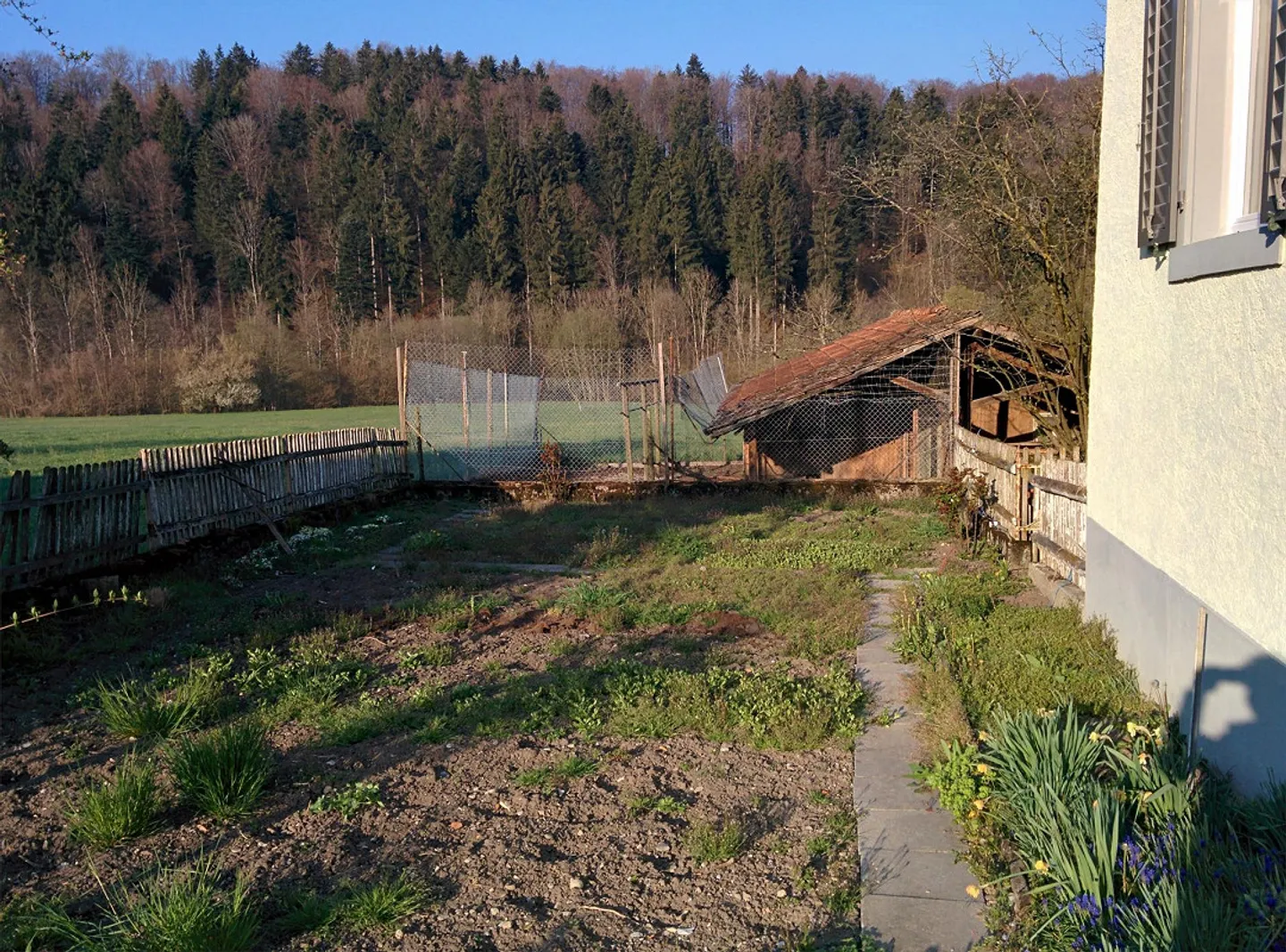 Günstige Wohnung im Bauernhaus mit grossem Naturgarten - Foto 19 di 23