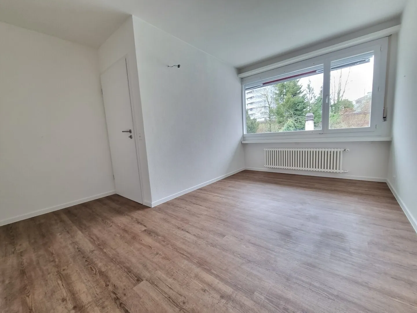 Spacious 1.5 Room Apartment - Photo 2 of 4