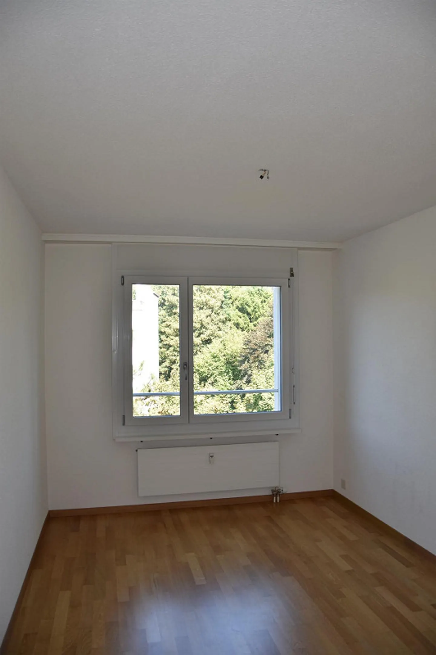Grosszügige Wohnung mit Balkon - Foto 3 von 10