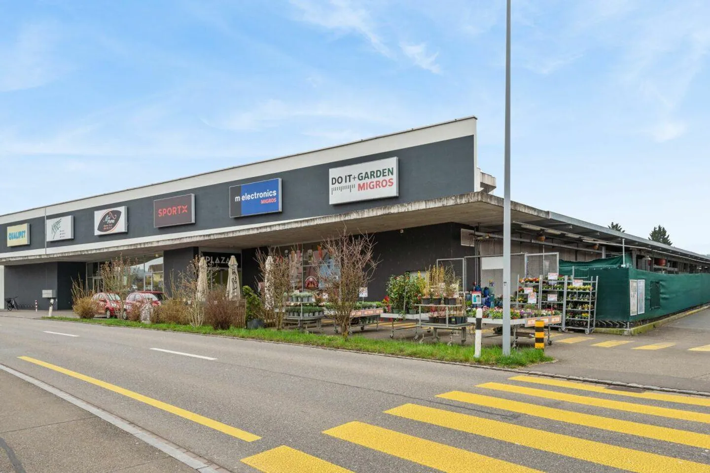 Free Retail Space in Plaza Shopping Bremgarten - Photo 8 of 10