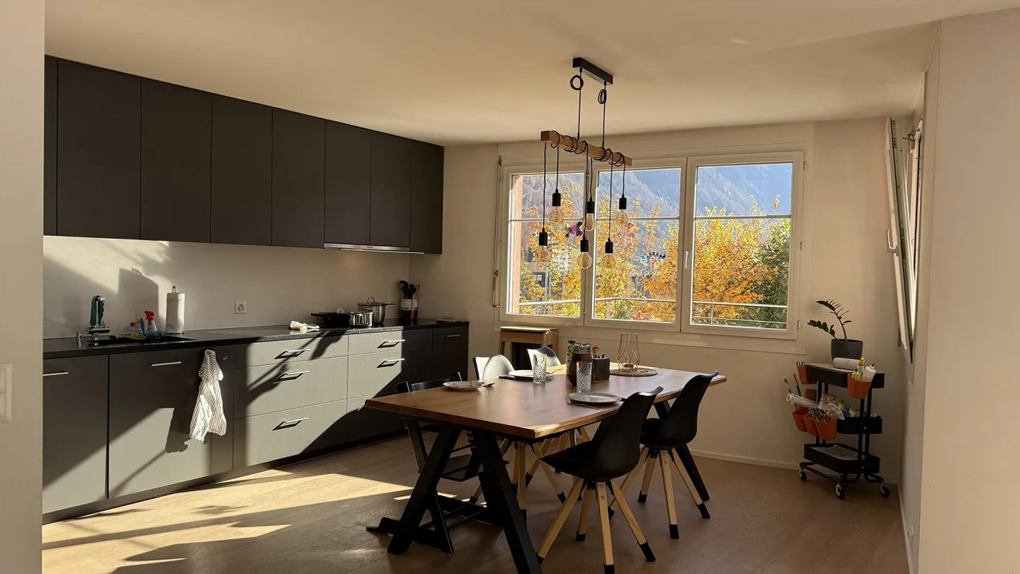 Very large, stylish 3 ½ room apartment (111 m2) with large terrace - Photo 1 of 13