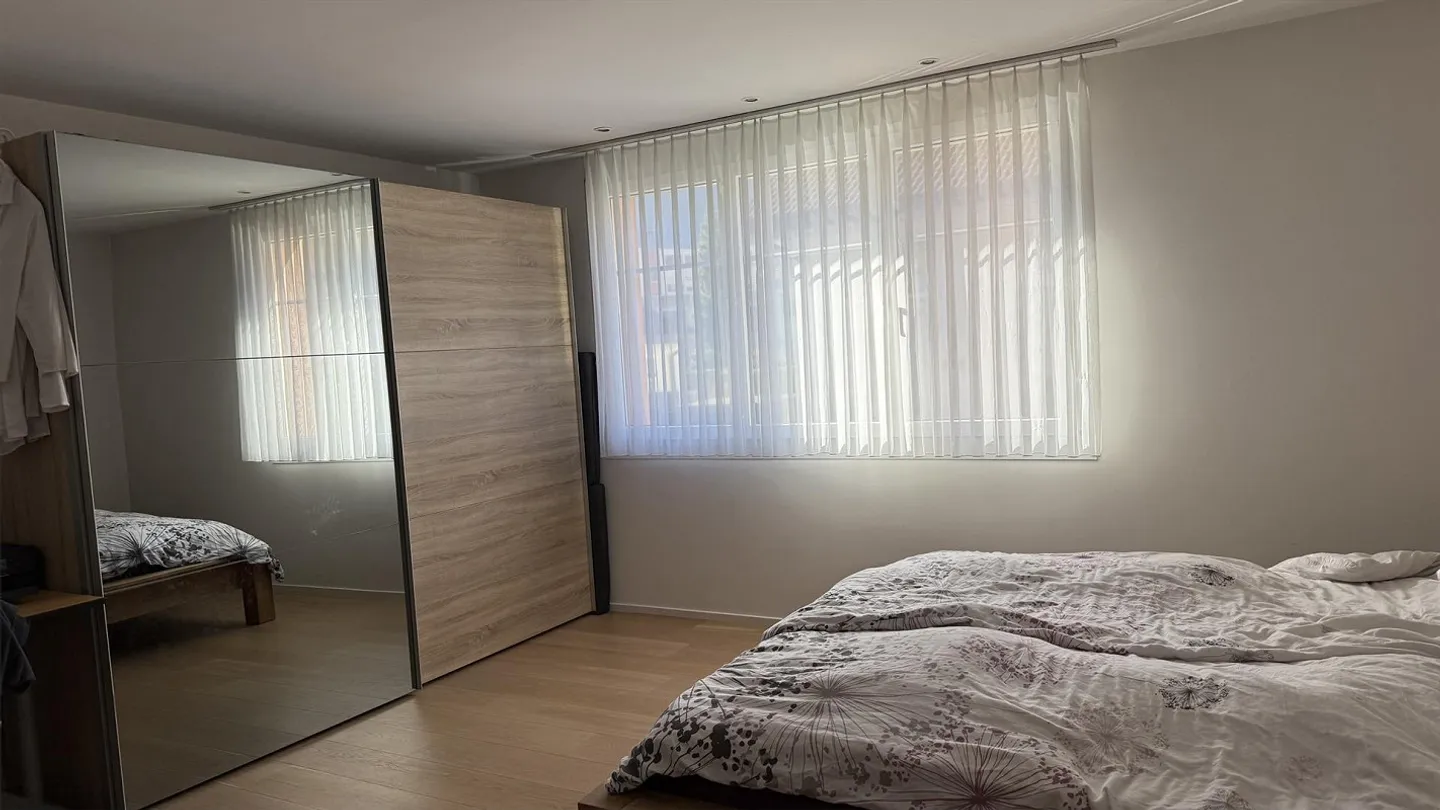 Very large, stylish 3 ½ room apartment (111 m2) with large terrace - Photo 5 of 13