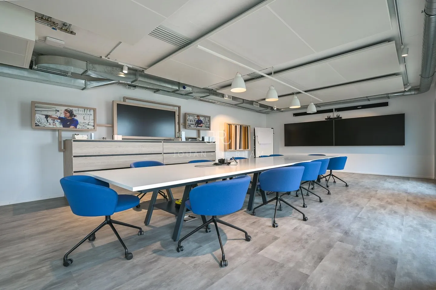 700 m2 Büroflächen zur Miete in einem modernen Gebäude - Foto 6 di 13