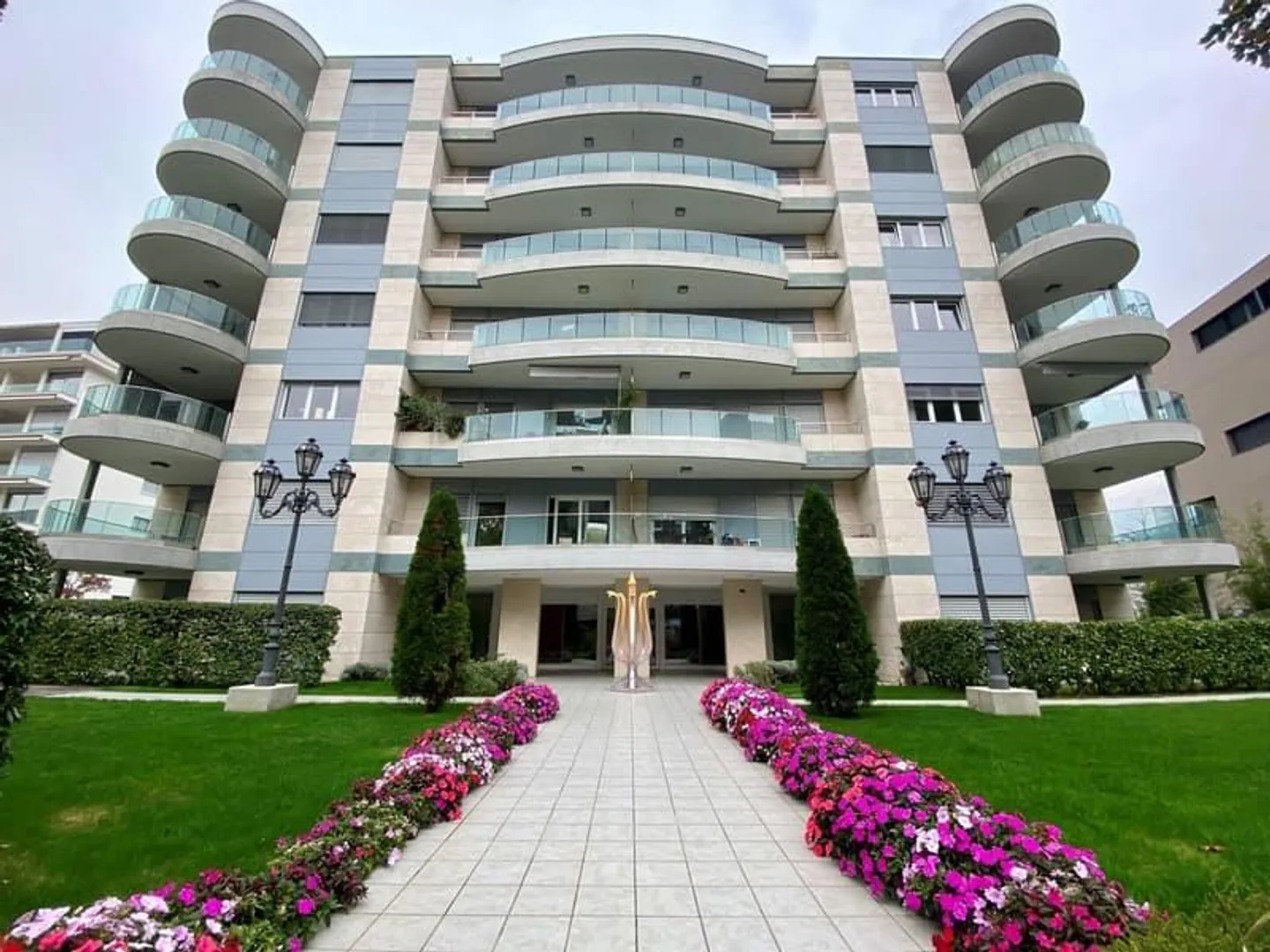Furnished apartment in Lugano - availability 7 months - Photo 1 of 8