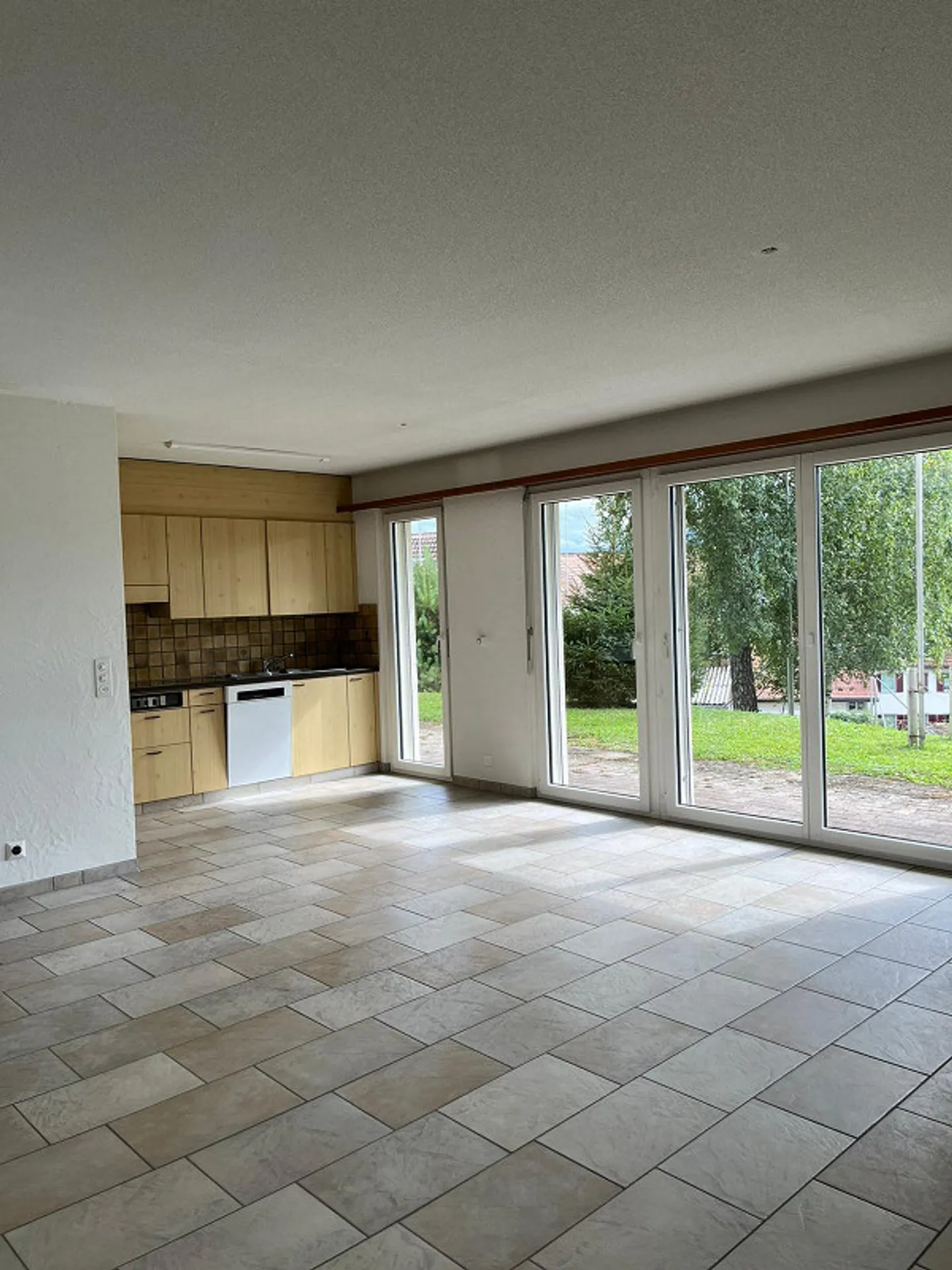 Geräumige 2,5-Zimmerwohnung - Foto 2 von 11