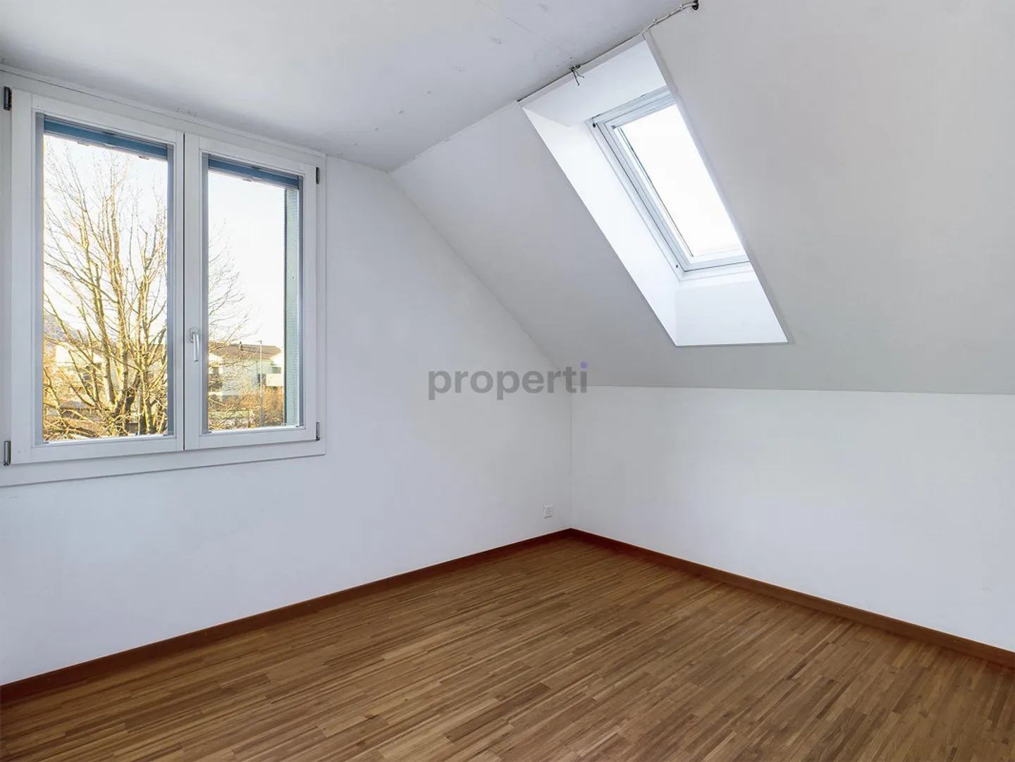 Appartement en duplex confortable avec 4 pièces à Belp, canton de BE - Photo 5 sur 8