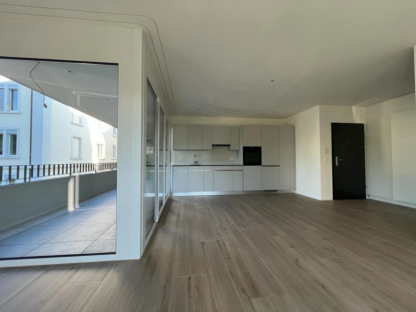 Exclusive 2.5 Room Apartment in Ownership Standard - Photo 6 of 6