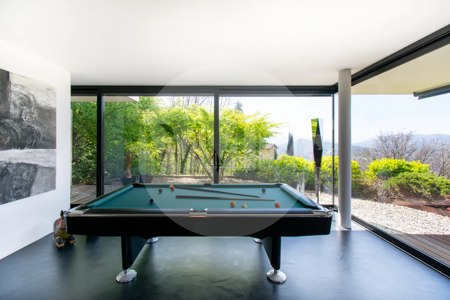 LUXURY VILLA WITH IMPRESSIVE LAKE VIEW AND INFINITY POOL - Photo 9 of 18