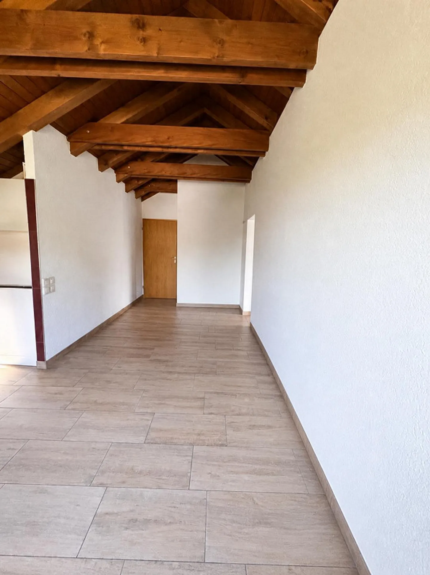 Appartamento attico affascinante con balcone in posizione tranquilla - Foto 4 di 6