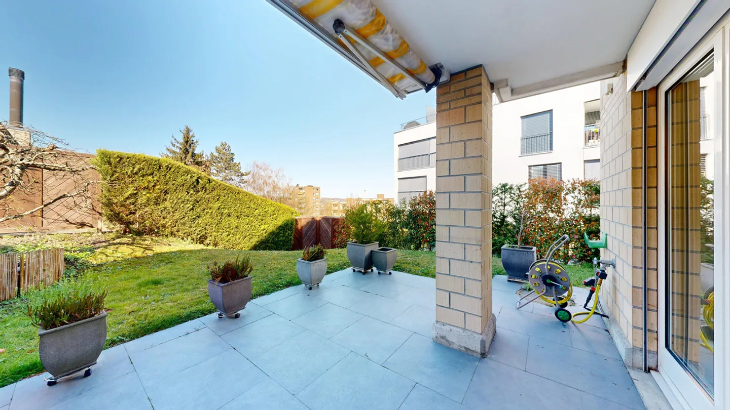 Charming Maisonette Apartment - Photo 6 of 15