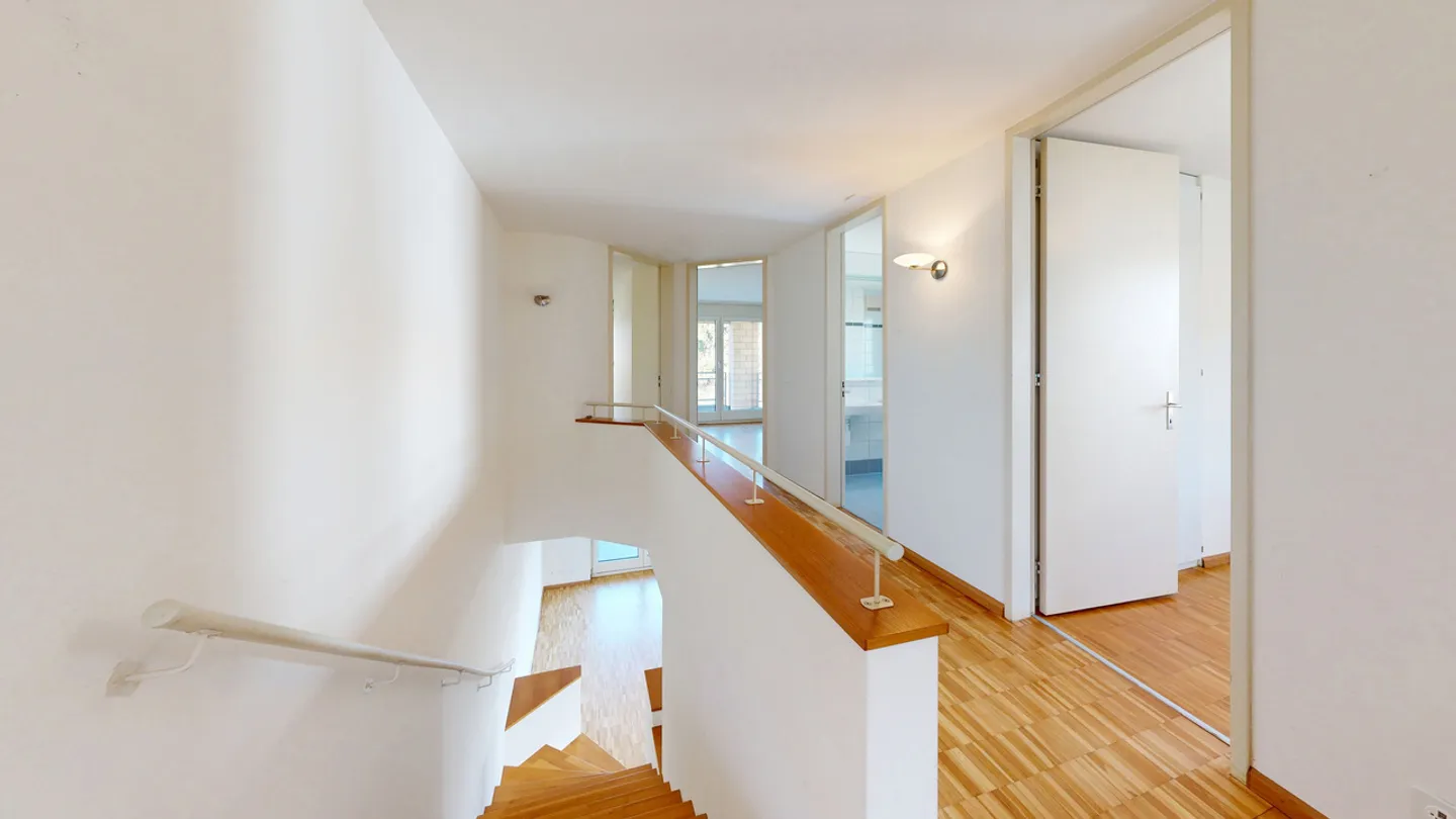 Charming Maisonette Apartment - Photo 8 of 15