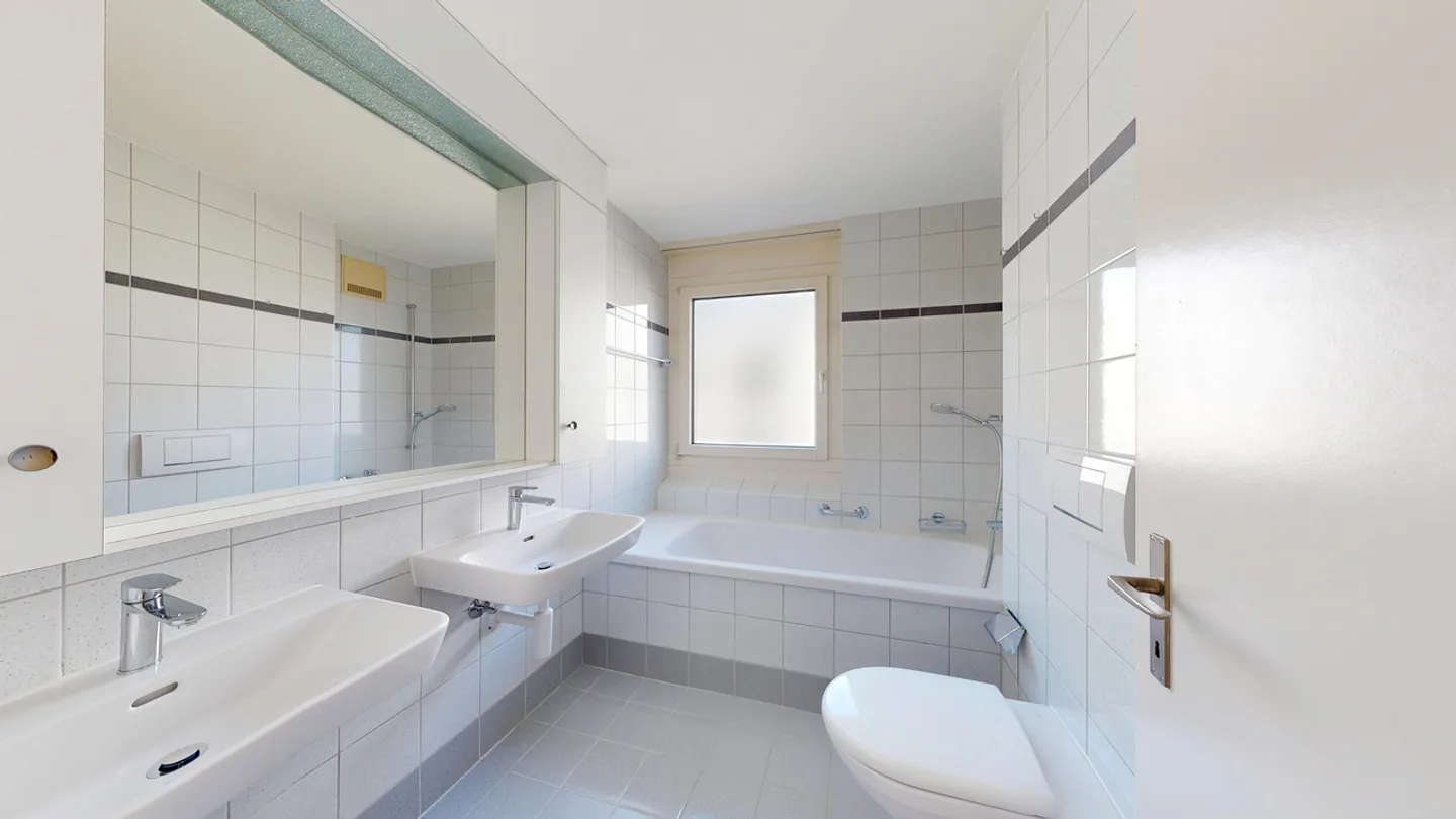 Charming Maisonette Apartment - Photo 9 of 15