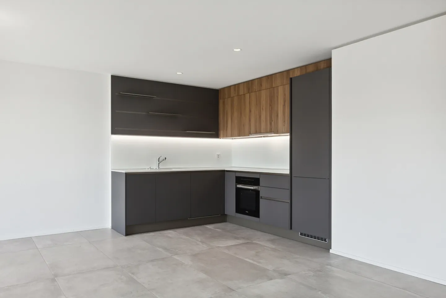 Luxury Apartment in Eco-Quarter - Photo 2 of 10