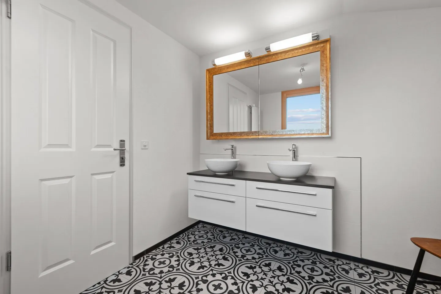 Appartamento giardino affascinante in una posizione tranquilla sul bellissimo 'Sünnebödeli'! - Foto 9 di 14