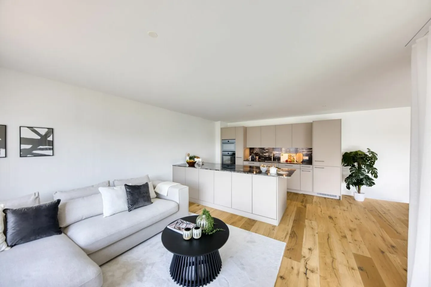 Appartamento in vendita - Foto 3 di 23