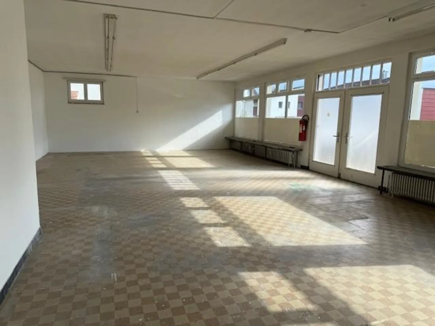 Werkstatt oder Abstellfläche zu vermieten - Foto 2 von 8