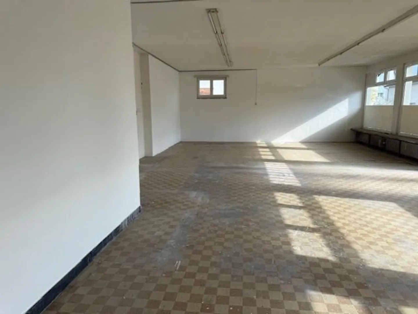 Werkstatt oder Abstellfläche zu vermieten - Foto 4 von 8