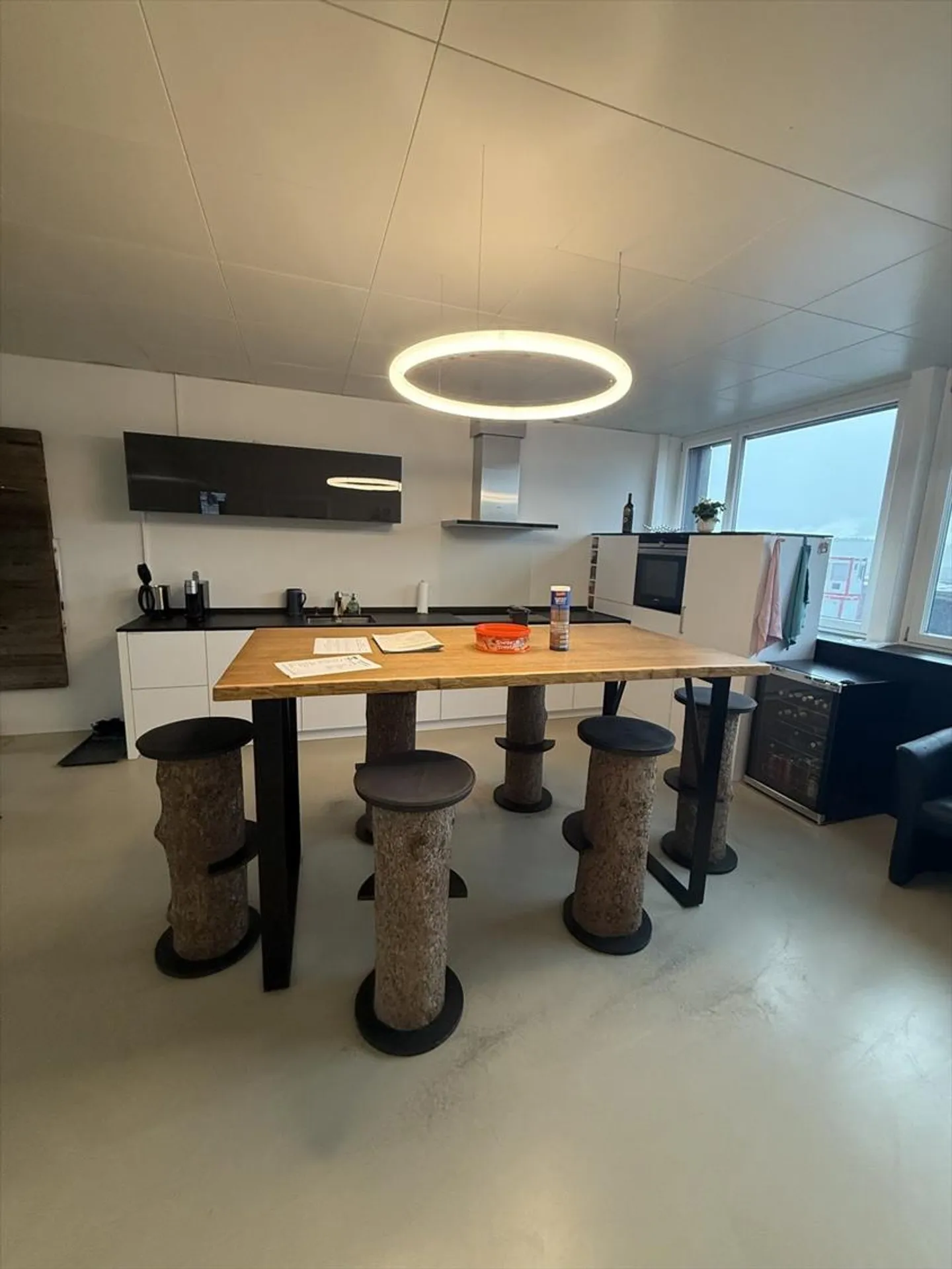 Modern Commercial Space 137 m2 - Photo 4 of 6