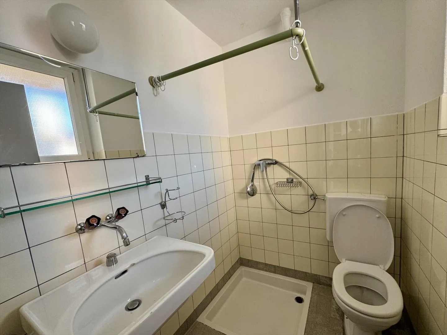 1.5 Room Apartment on the 6th Floor - Photo 4 of 4