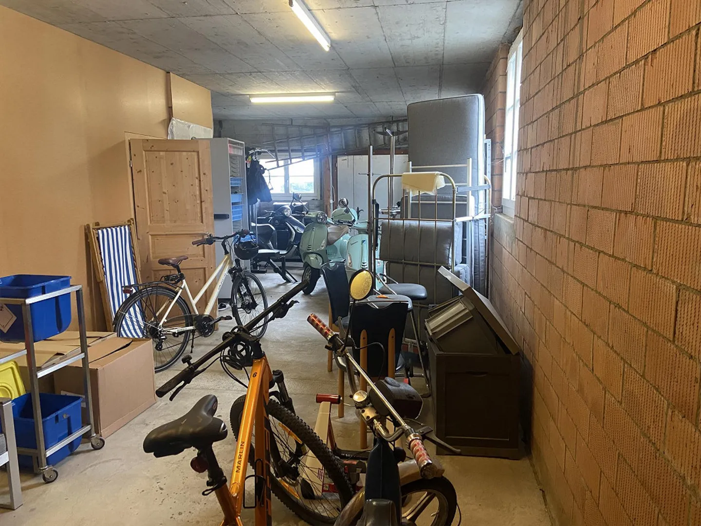 Historical residential building with 4 apartments and barn with development potential - Photo 21 of 21