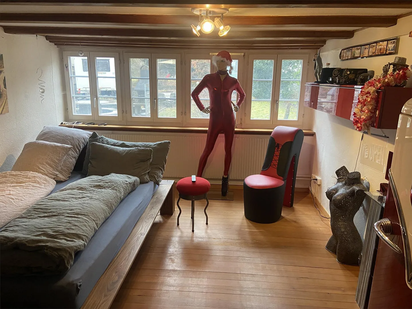 Historical residential building with 4 apartments and barn with development potential - Photo 12 of 21