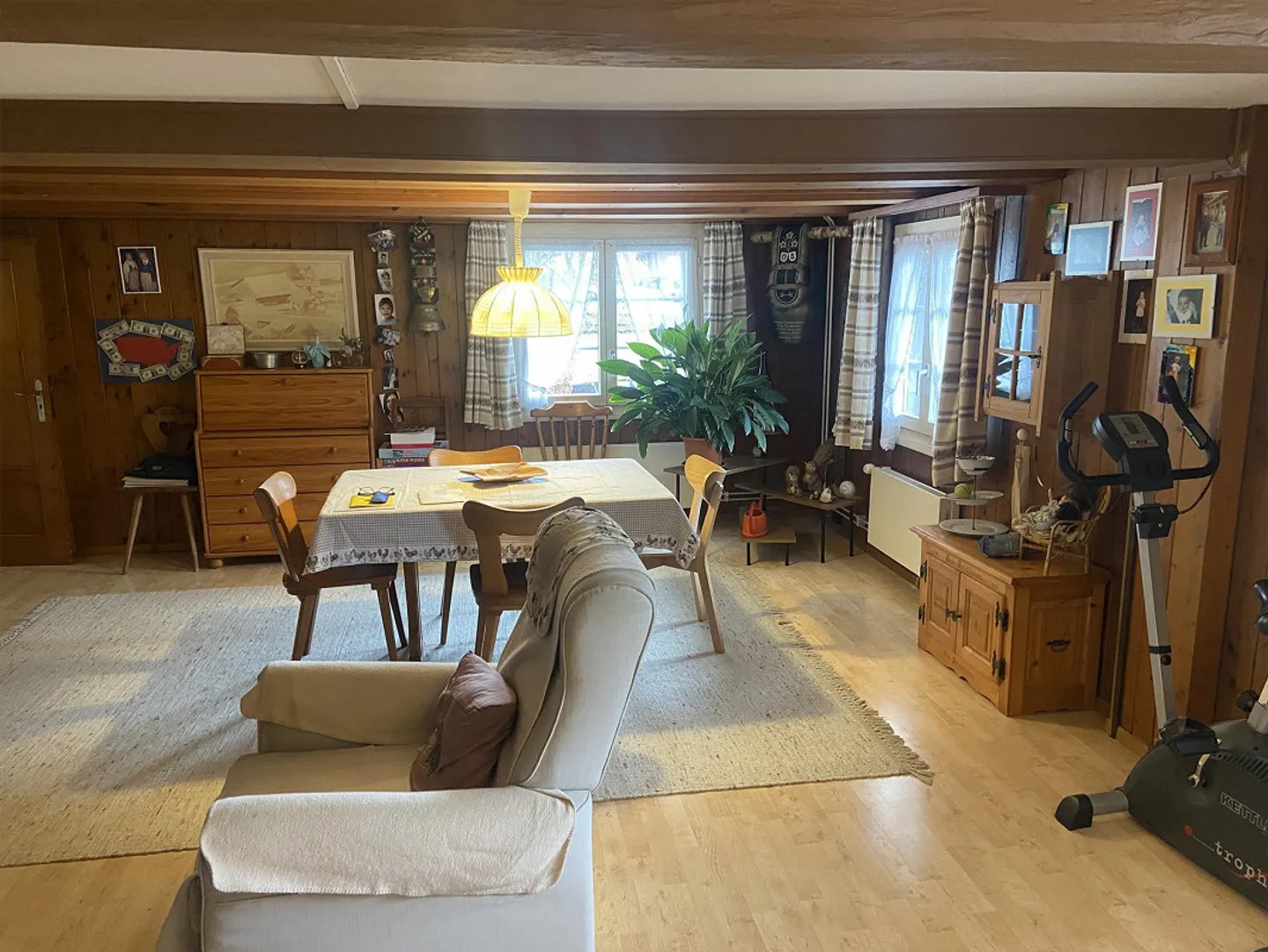 Historical residential building with 4 apartments and barn with development potential - Photo 14 of 21