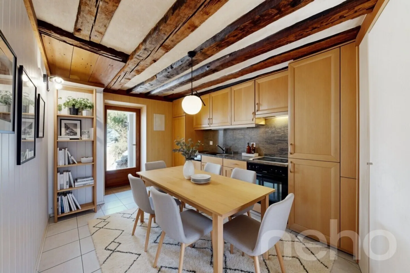 Maison de charme avec fort potentiel et vue imprenable - Photo 7 sur 12