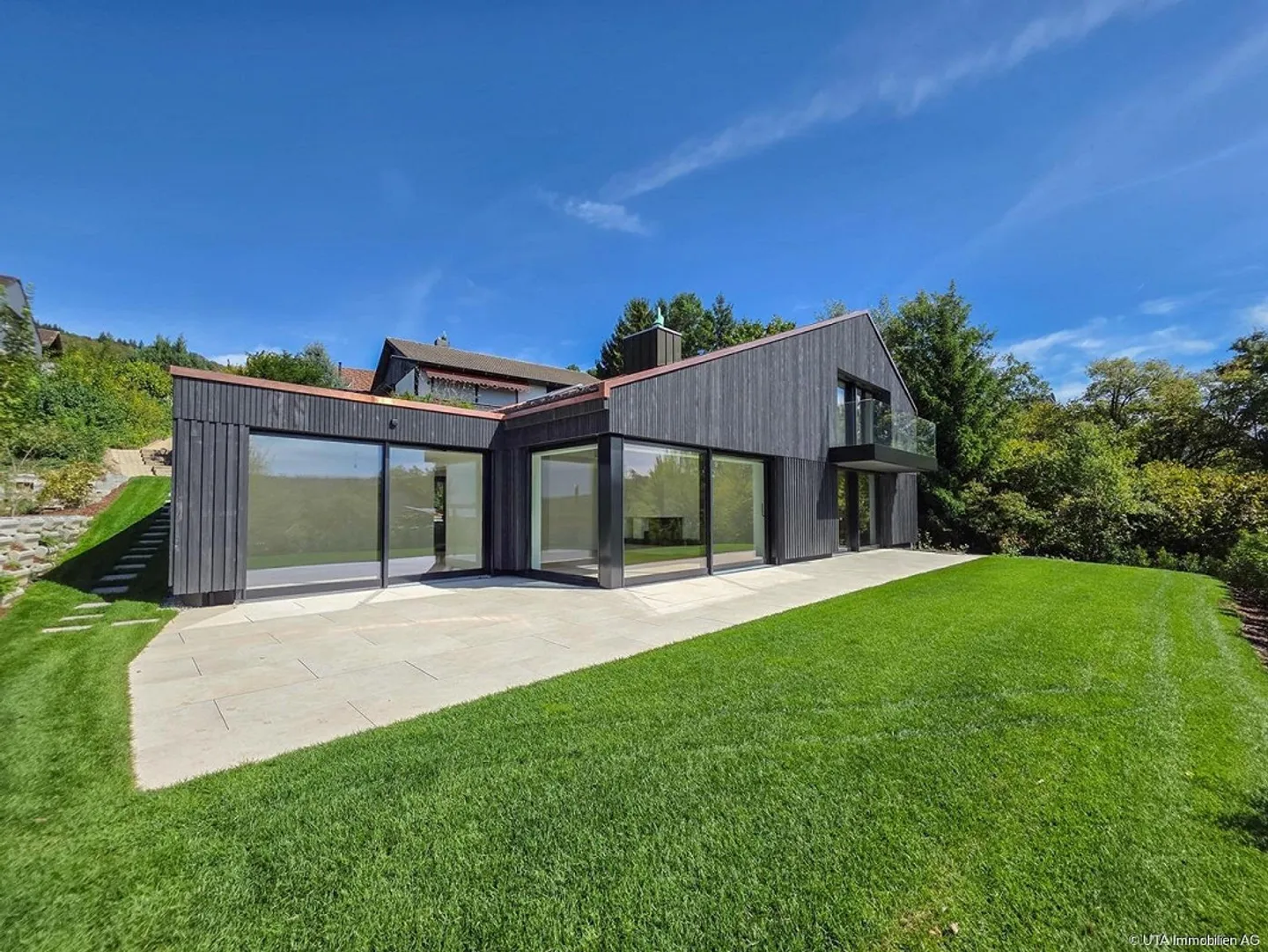 Completely renovated, spacious and modern with sensational views - Photo 1 of 16