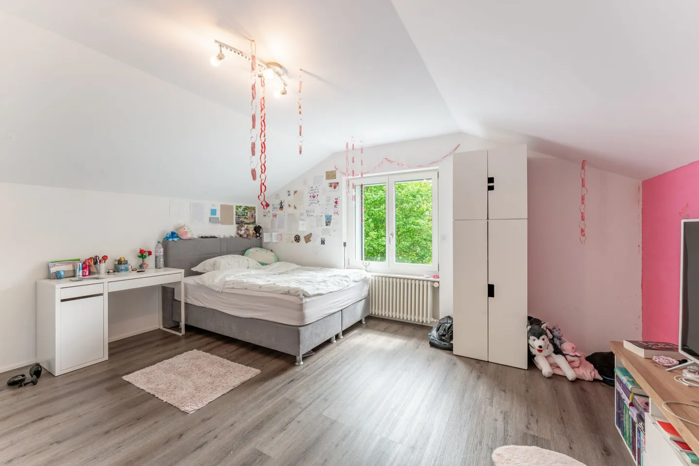 Casa ideale per famiglie con bambini - pronta per essere abitata e situata comodamente - Foto 7 di 11