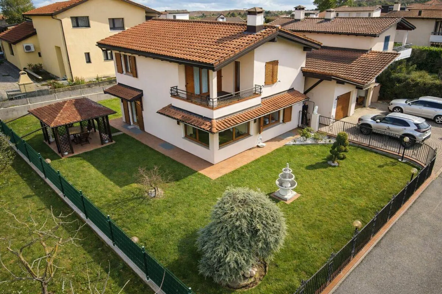 Charmantes Einfamilienhaus mit Garten - Foto 1 von 22
