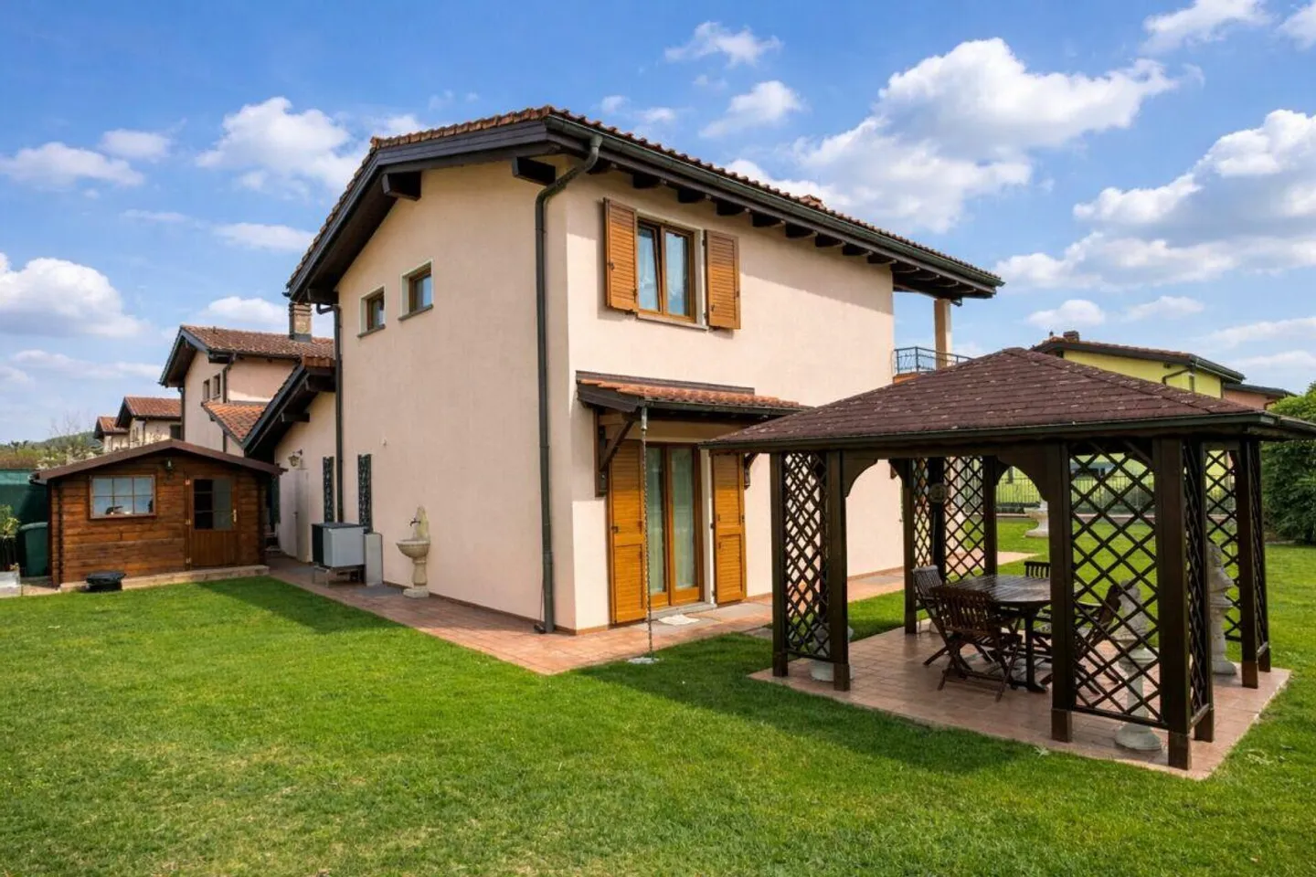 Charmantes Einfamilienhaus mit Garten - Foto 3 von 22