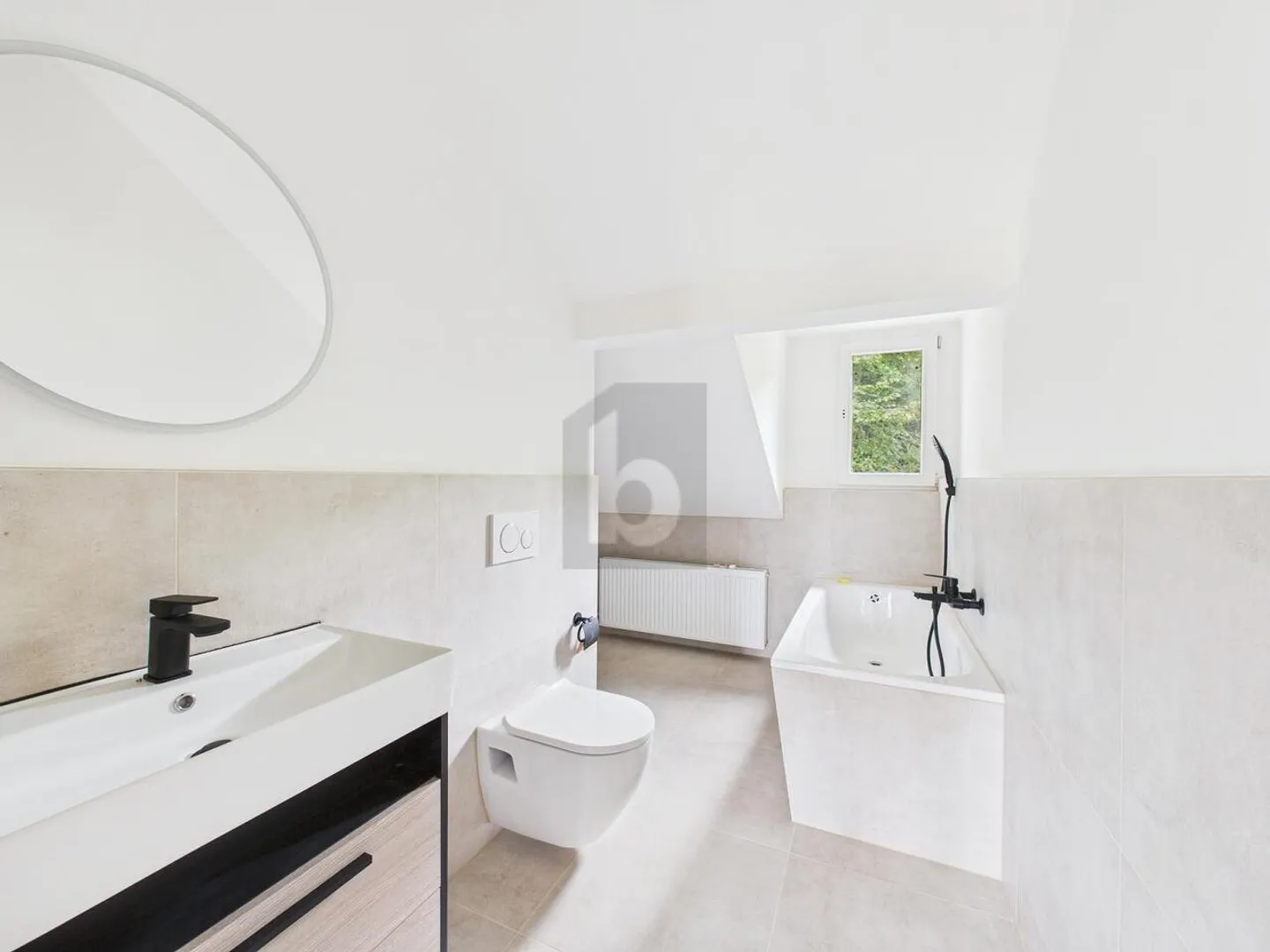 MODERN AND COMPLETELY RENOVATED - Photo 3 of 6