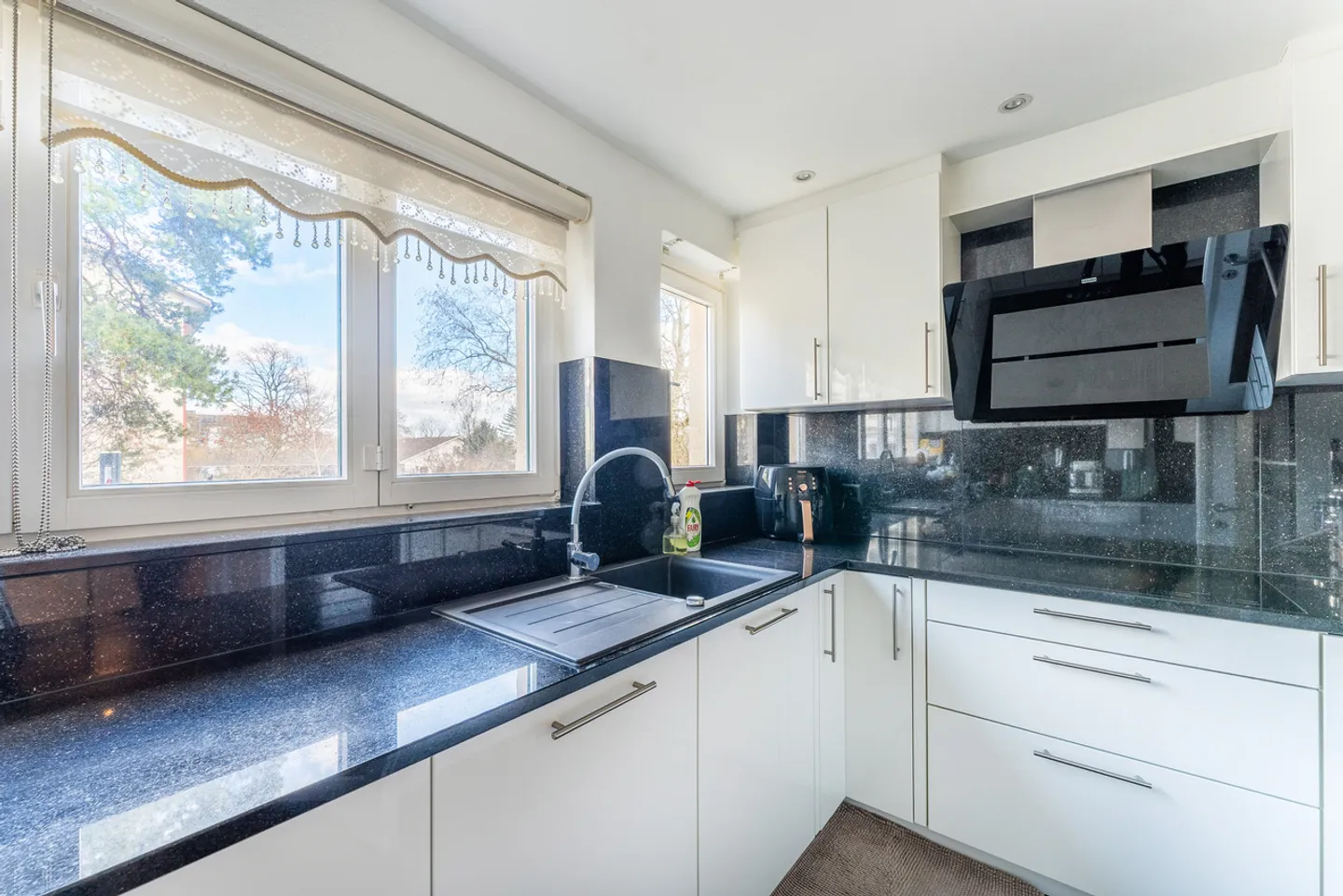 Condominio con Scuola e Asilo Nido nel Quartiere - Foto 6 di 12