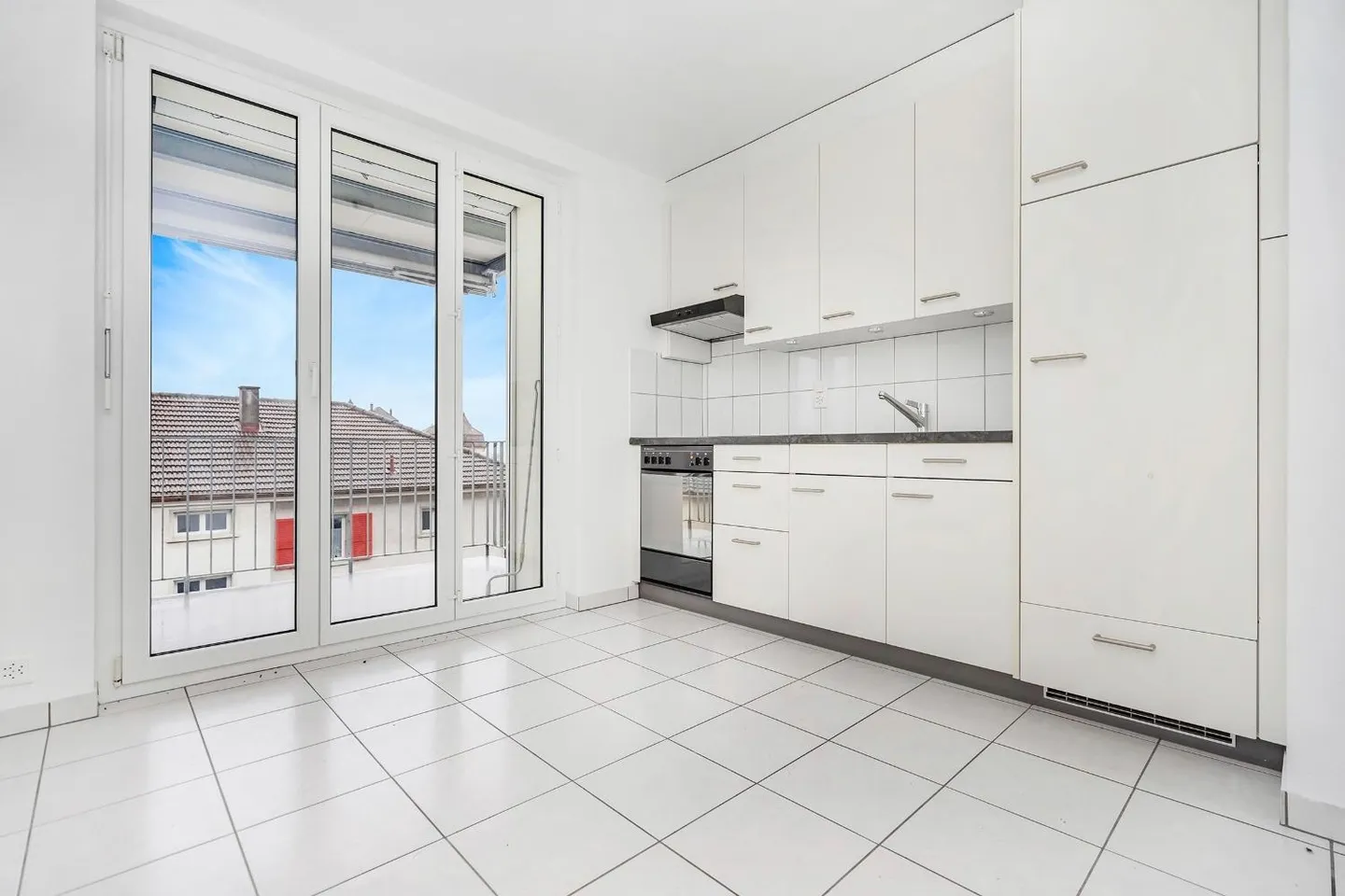 Appartement Charmant Près Gare - Photo 3 sur 5